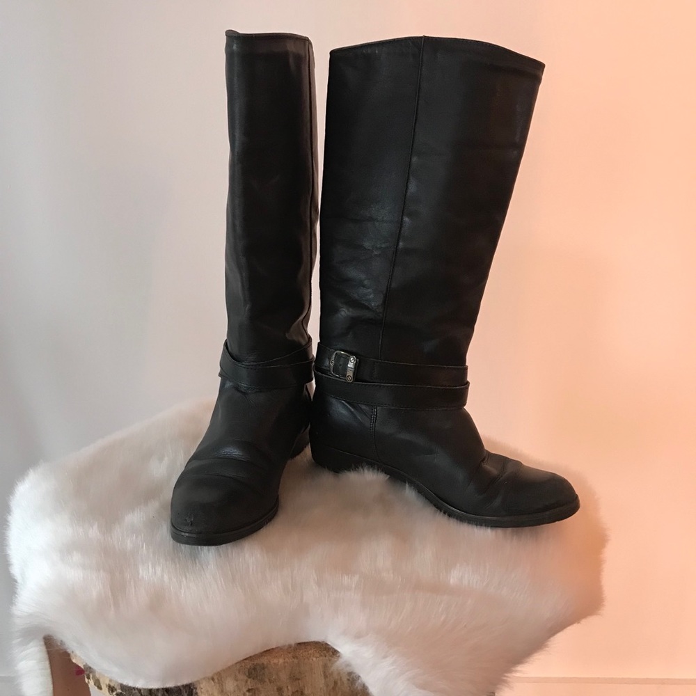 Santana Canada black leather boots sz 7